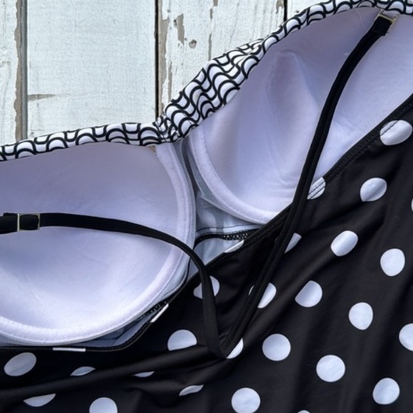 Retro Polka Dot Tankini Top in Black and White - Picture 5 of 6